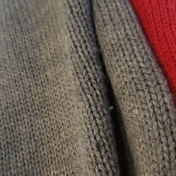 George Christ Sweater Santa Clause Men's Medium Grey Sequence Black Glasse - Picture 13 of 13